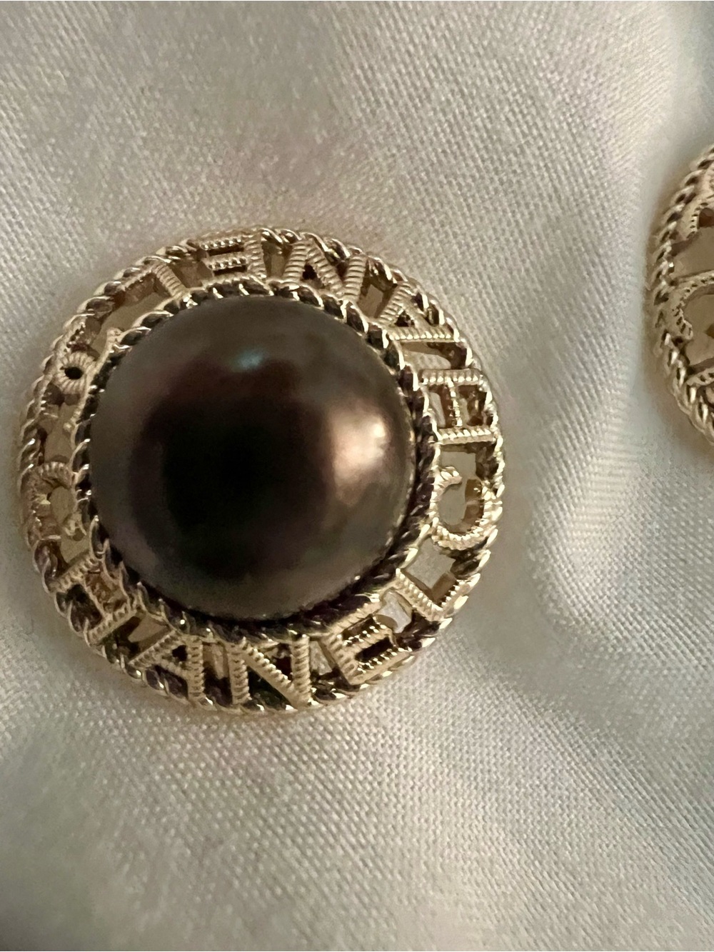 LOGO CC Paris( set of 6) high texture-20 mm chocolate faux pearl/golden/Buttons